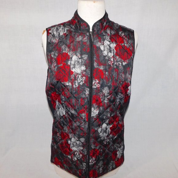 Northern Reflections Womens M Red Black Gray Roses Quilted Full Zip Vest - Picture 1 of 11